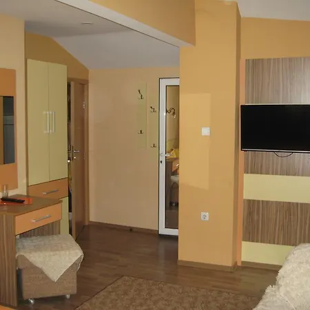 Penzion Lori 3*